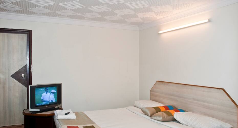 Stay Simple Hotel Race View, Ooty 4